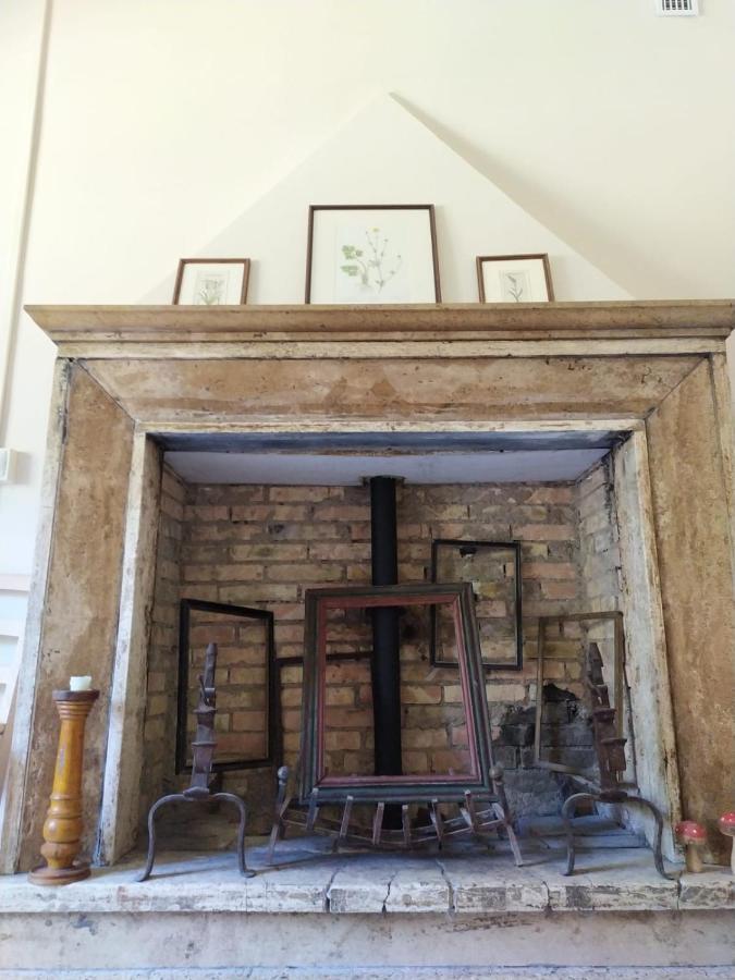 Tramonti E Valli Calvi dell' Umbria Ngoại thất bức ảnh
